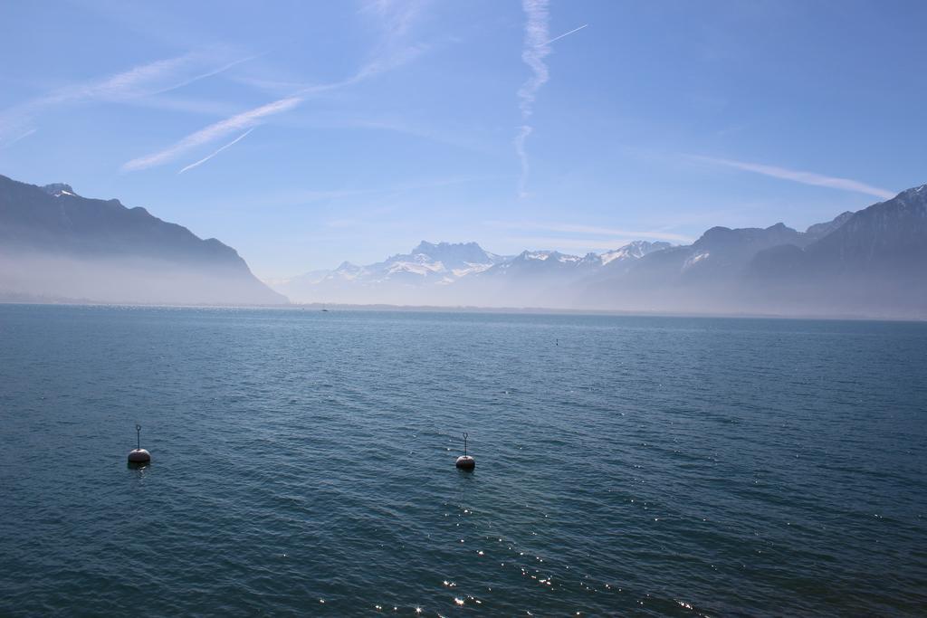 Montreux Lake View Apartments City Centre エクステリア 写真